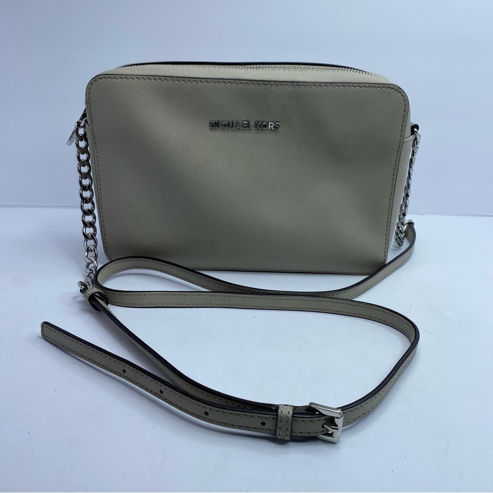 Michael Kors Handbag Clutch Jet Set Crossbody Chain Taupe Beige Gray